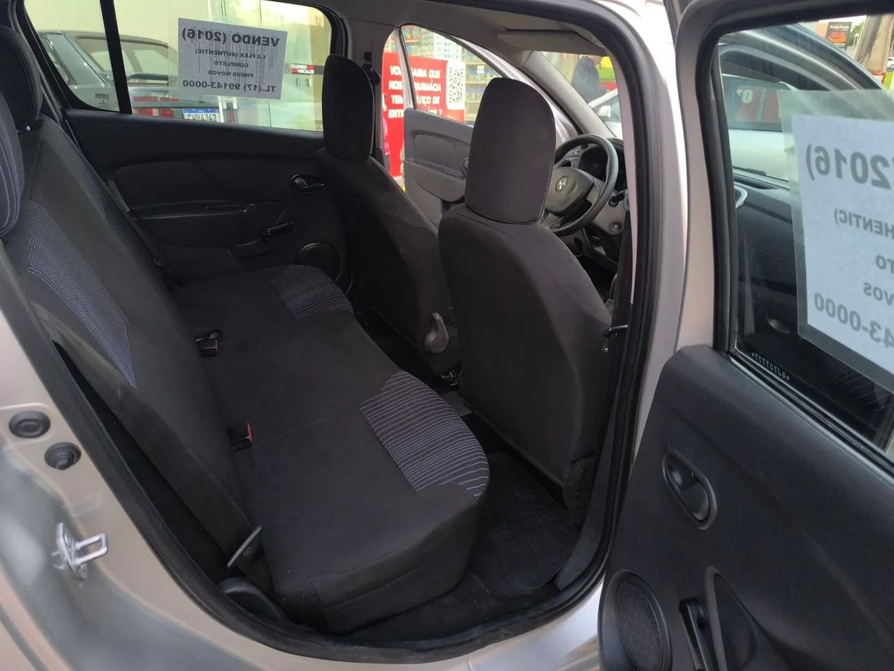 Renault Sandero Authentique Hi-Power 1.0 16V 5p, foto 9 de 19