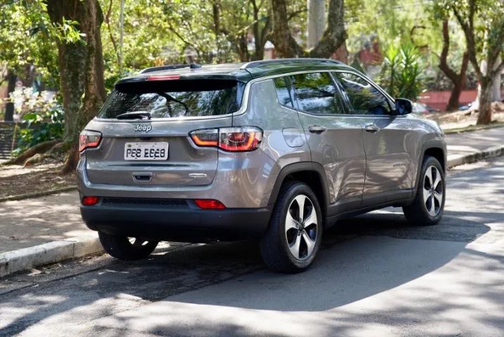 Jeep Compass Longitude 2.0 4X2 Flex 16V Aut. 2017 - Foto 3