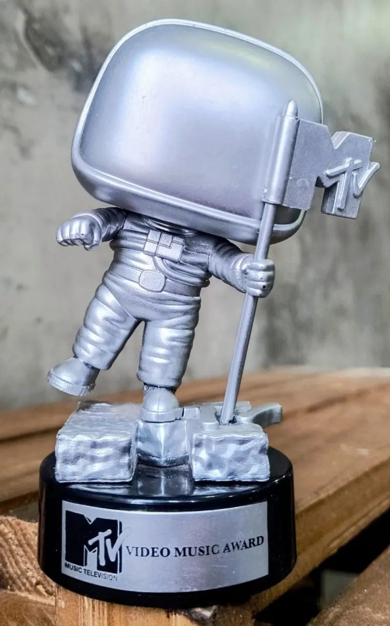 Raro Funko Troféu MTV Moon Person - Foto 5