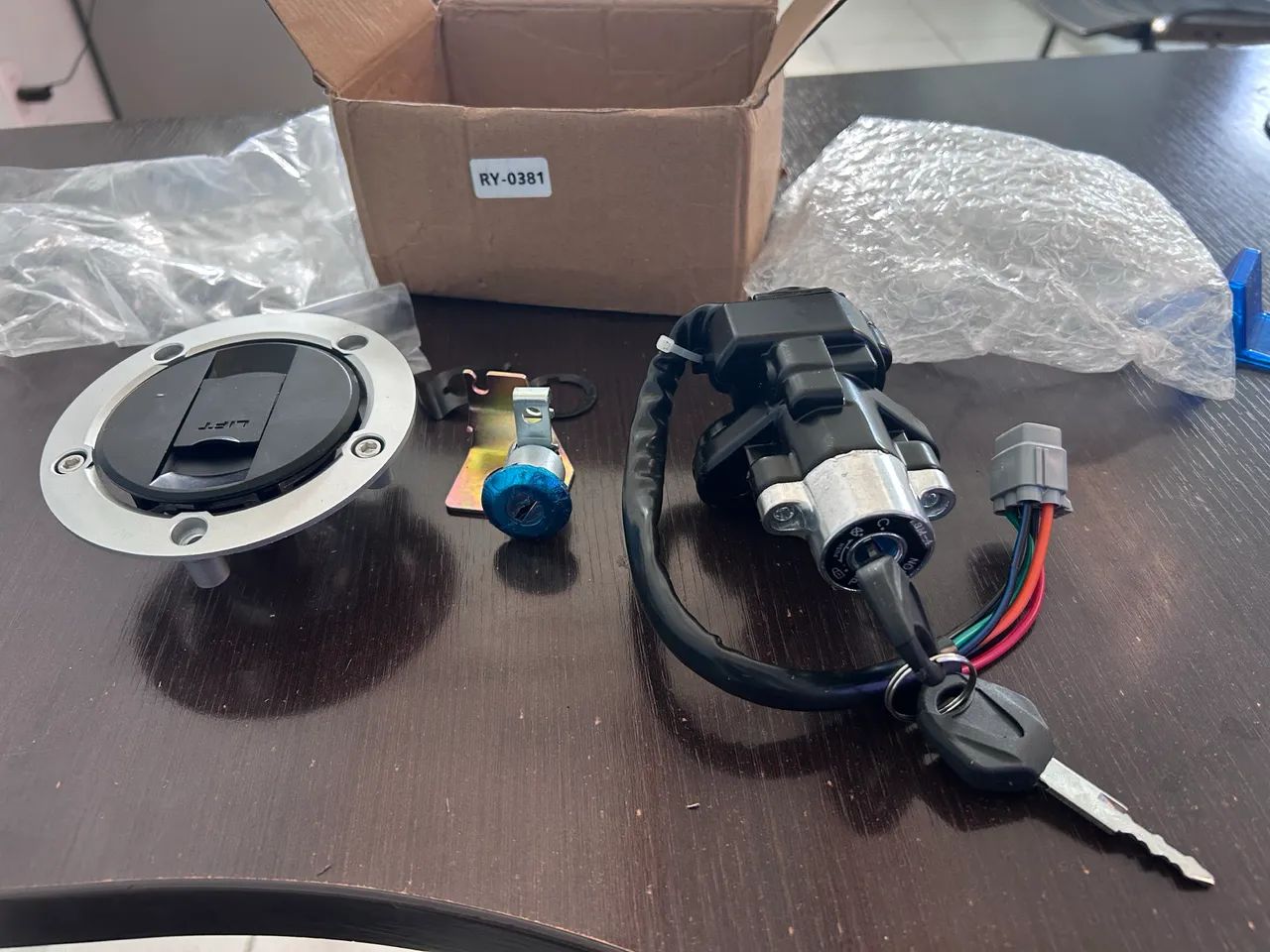 Kit De Interruptor De Ignição Para Suzuki Gsf650 Bandit - Foto 2