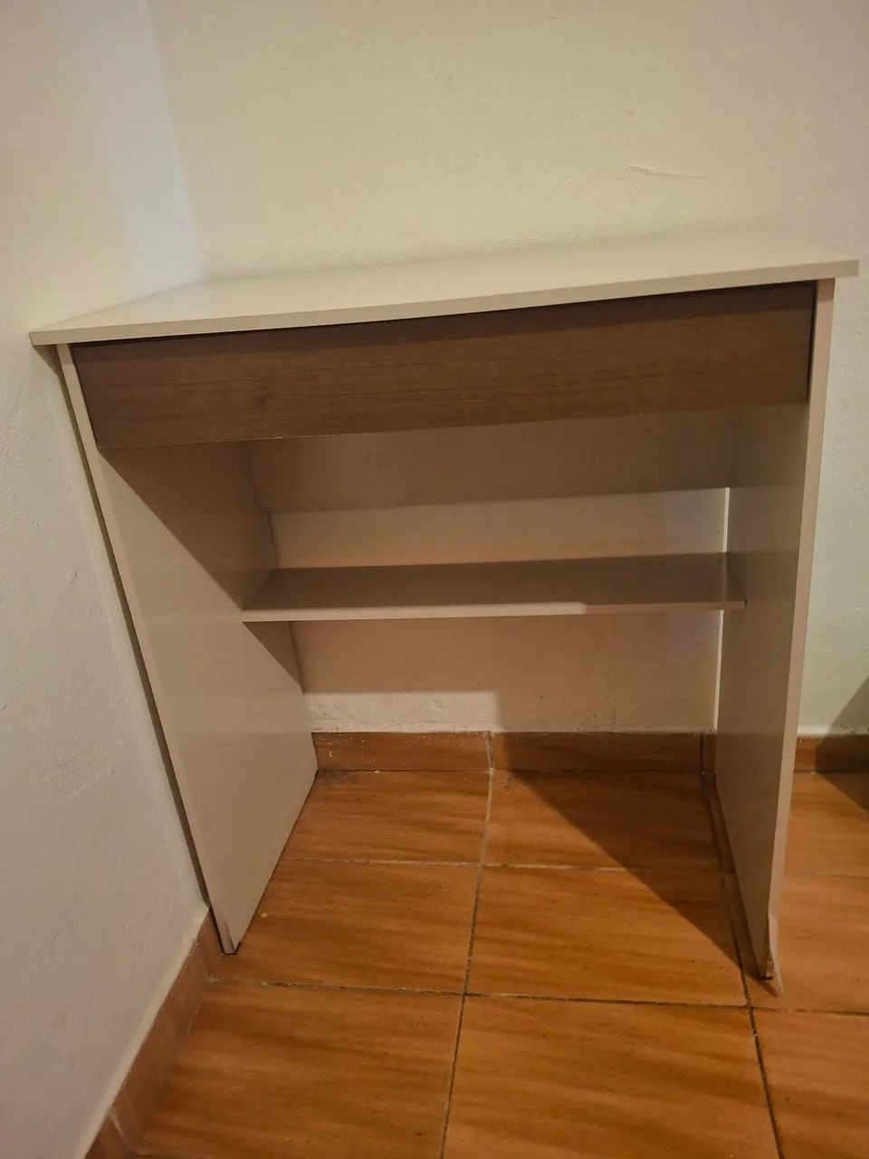 Mesa de estudos - Foto 3