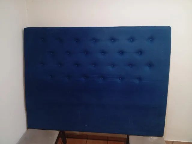 Cabeceira Estofada Probel - Cama Queen Size - Muito nova (aceito proposta) - Foto 2