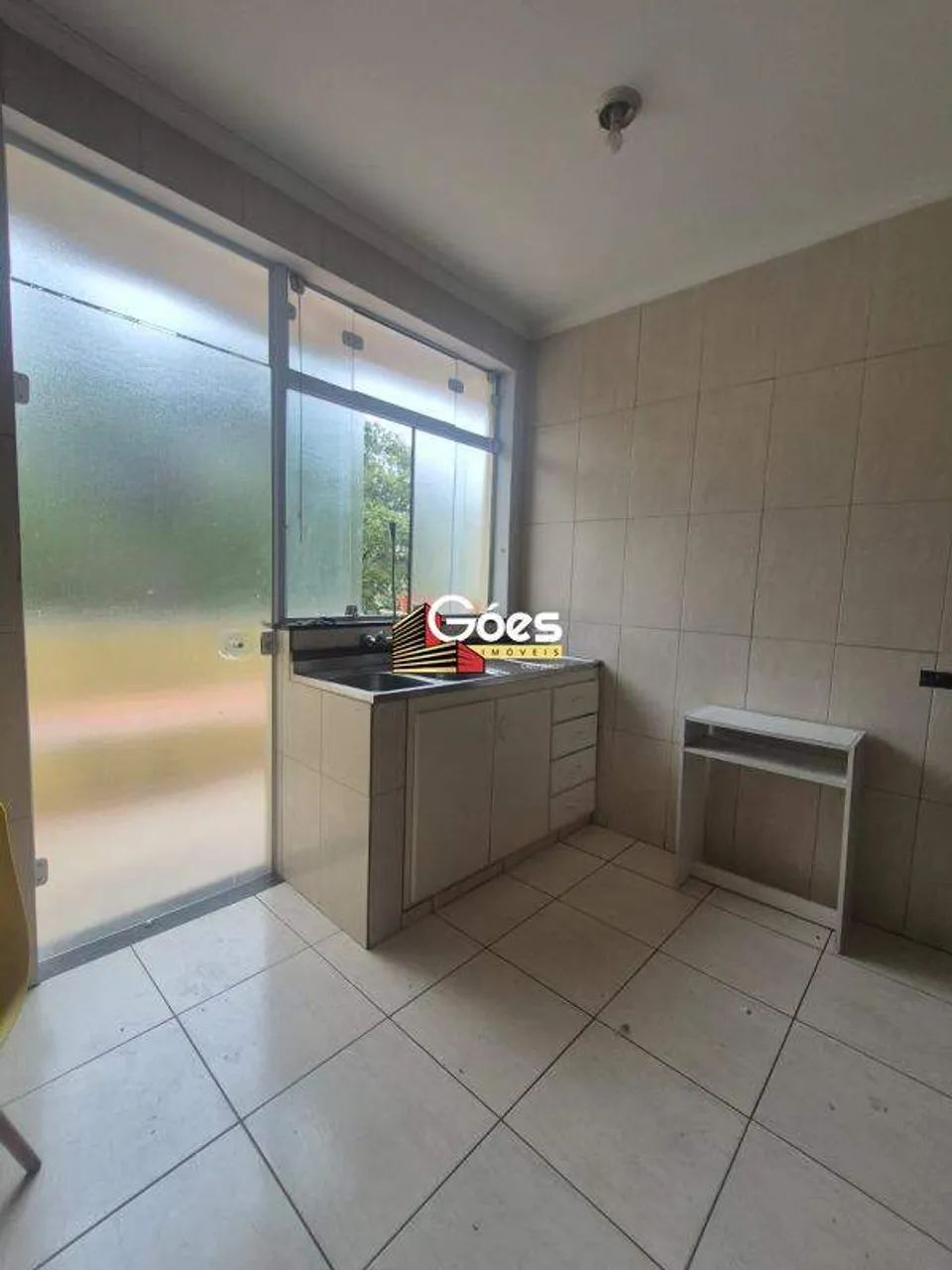 Apartamento com 3 quartos para alugar na Vila Emílio, em Mauá