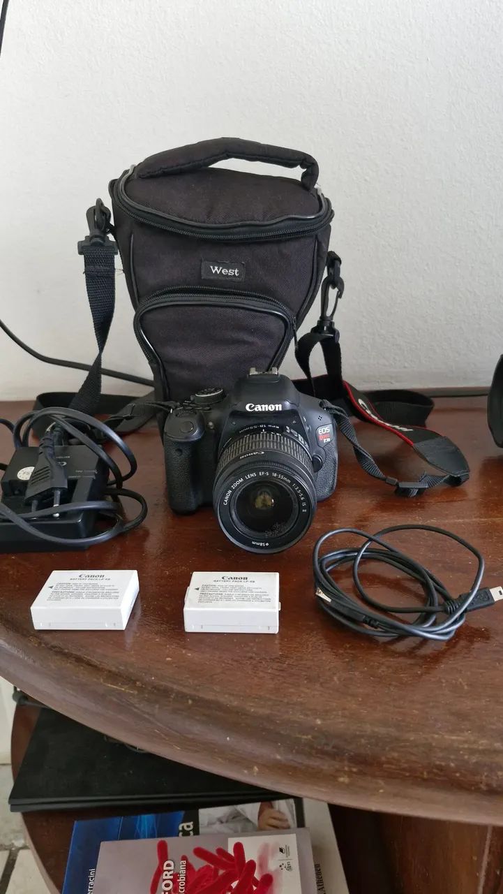 CANON T3i