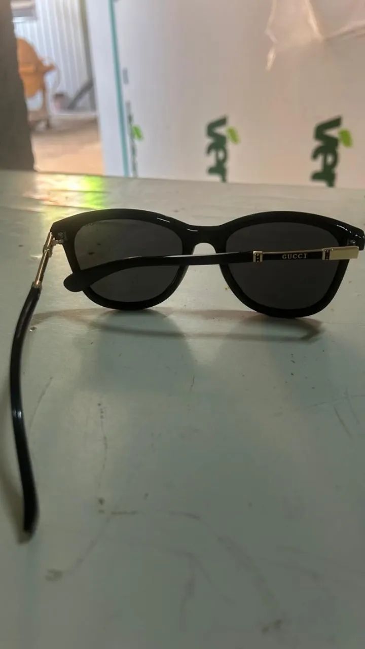 Óculos de Sol Gucci Original Preto com Estojo Rosa - Elegância e Estilo - Foto 4