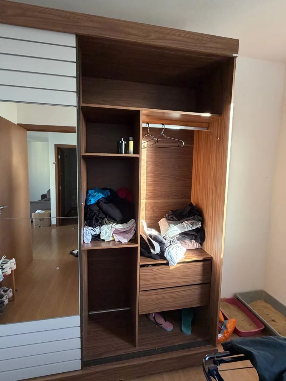 Guarda roupa em perfeito estado! - Foto 3
