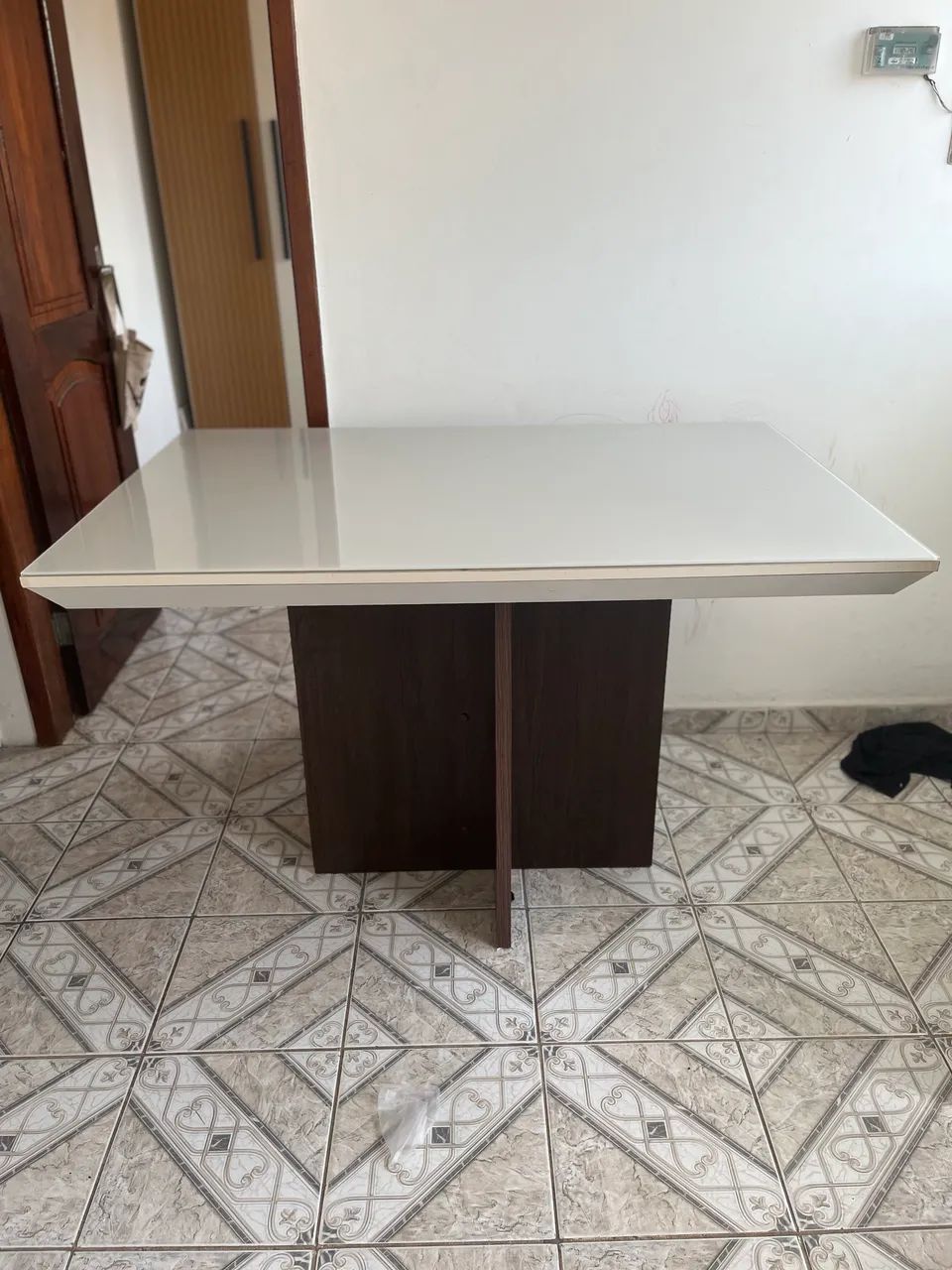 Mesa Mdf tampo de vidro 