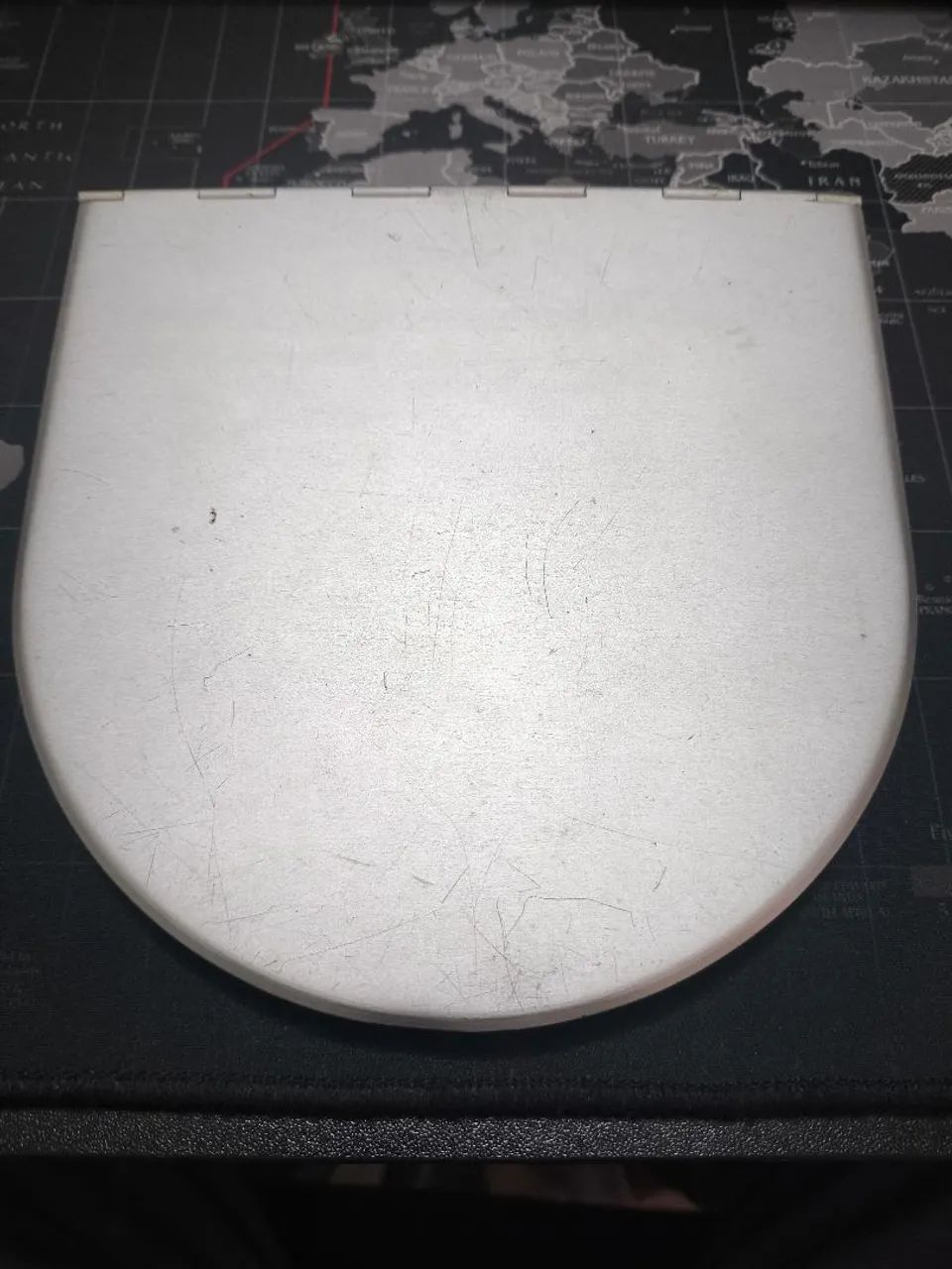 Porta CD metálico 