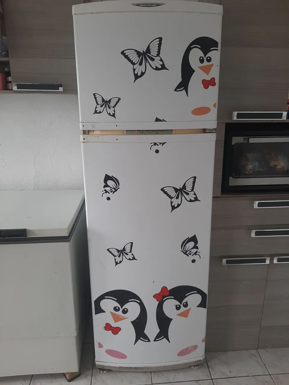 Vende se geladeira Brastemp 370 litros frost frete parte debaixo não gelando em cima norma