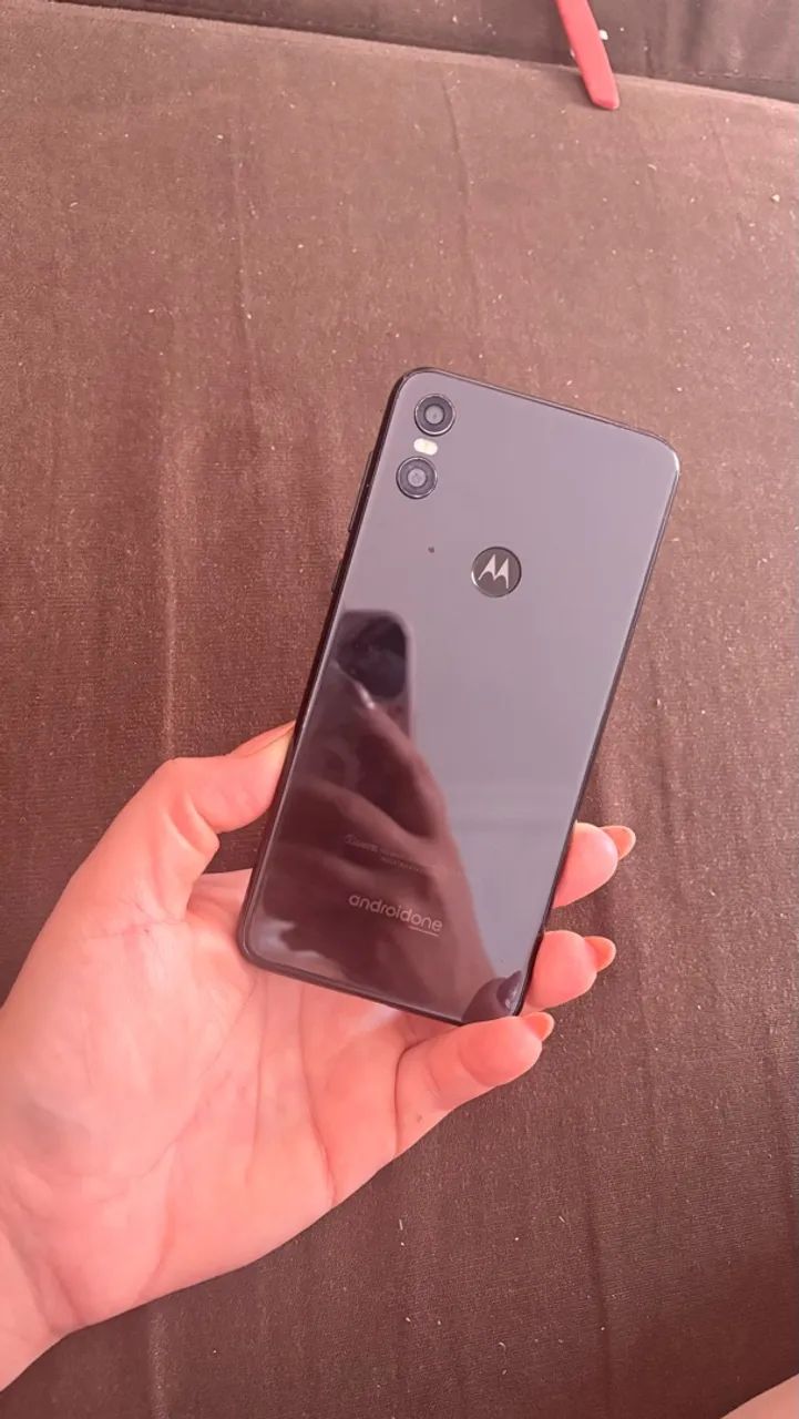 Celular motorola one  - Foto 2
