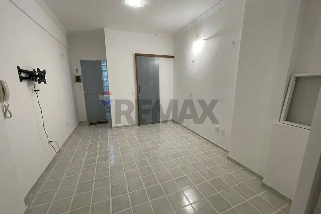 OPORTUNIDADE Sala Comerical Av Barão de Studart...