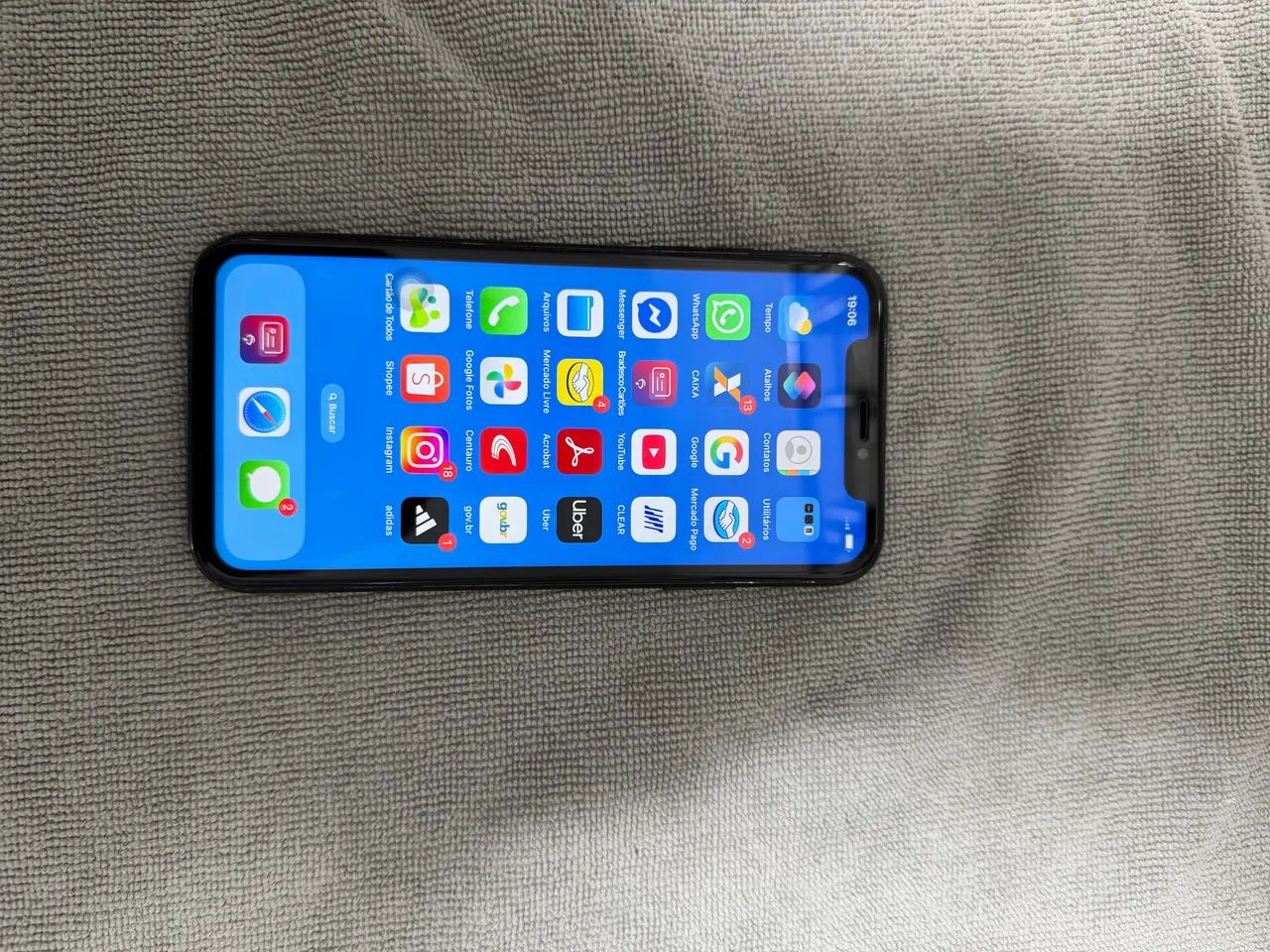iPhone XR 64GB com Carregador Original  - Foto 2