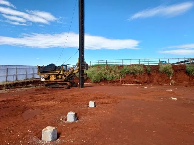 Vende-se Bate Estaca - Foto 2