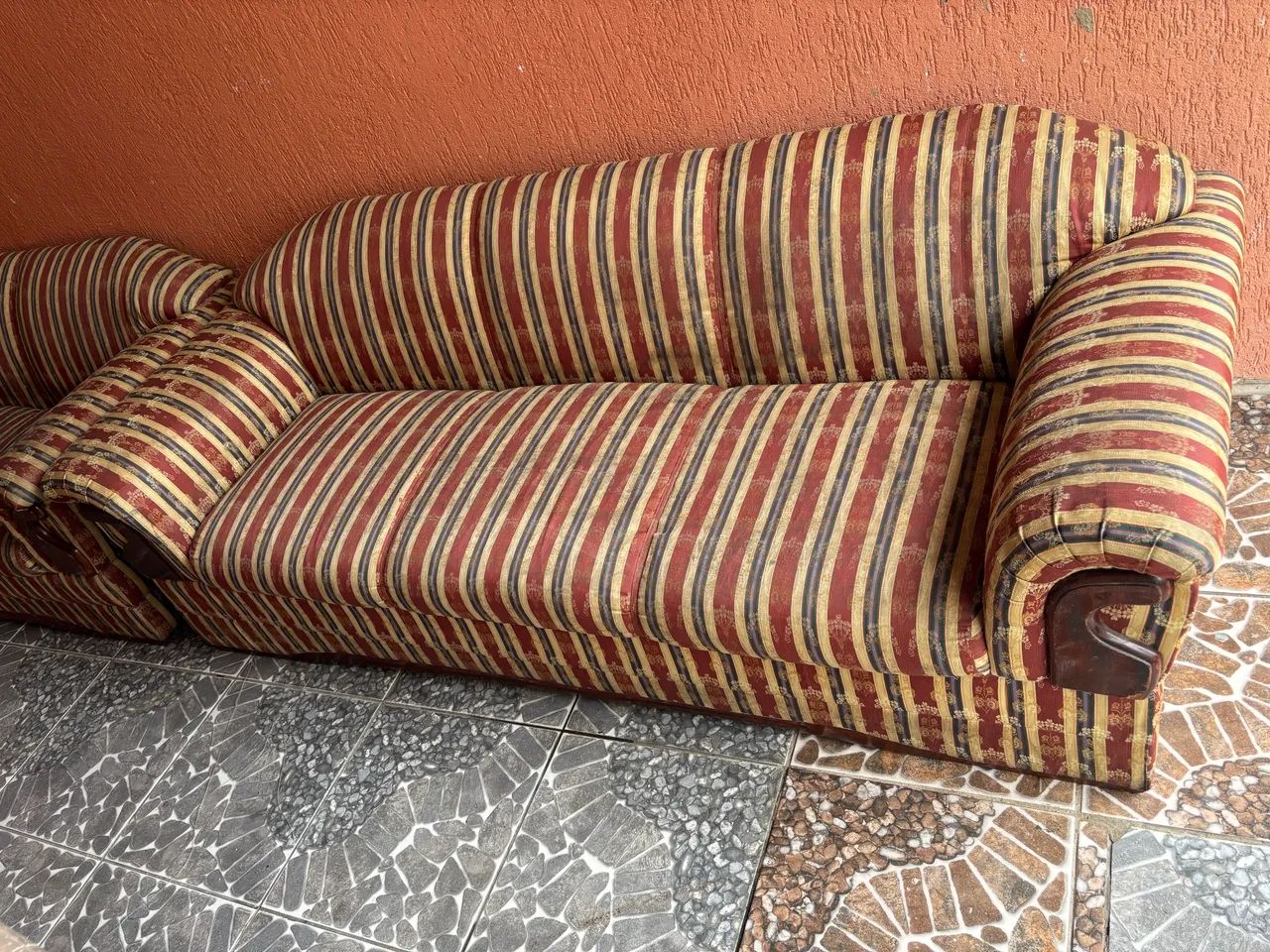 Sofá 2 e 3 lugares baratinho 439340411766722560
