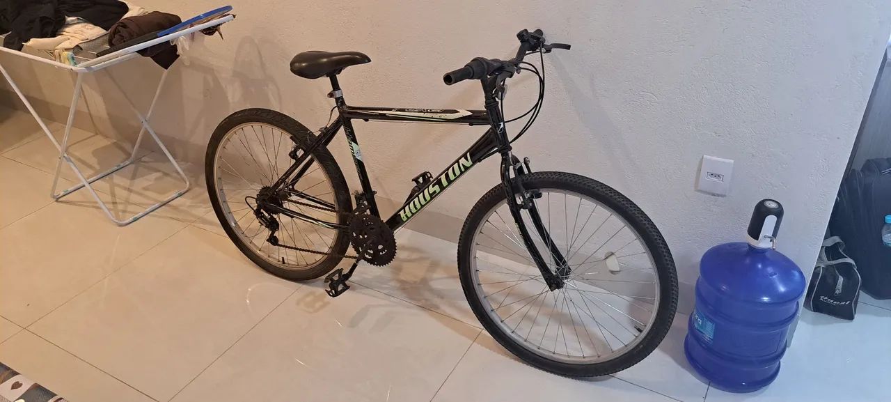 Bicicleta aro 26  21v  300 reais  - Foto 4
