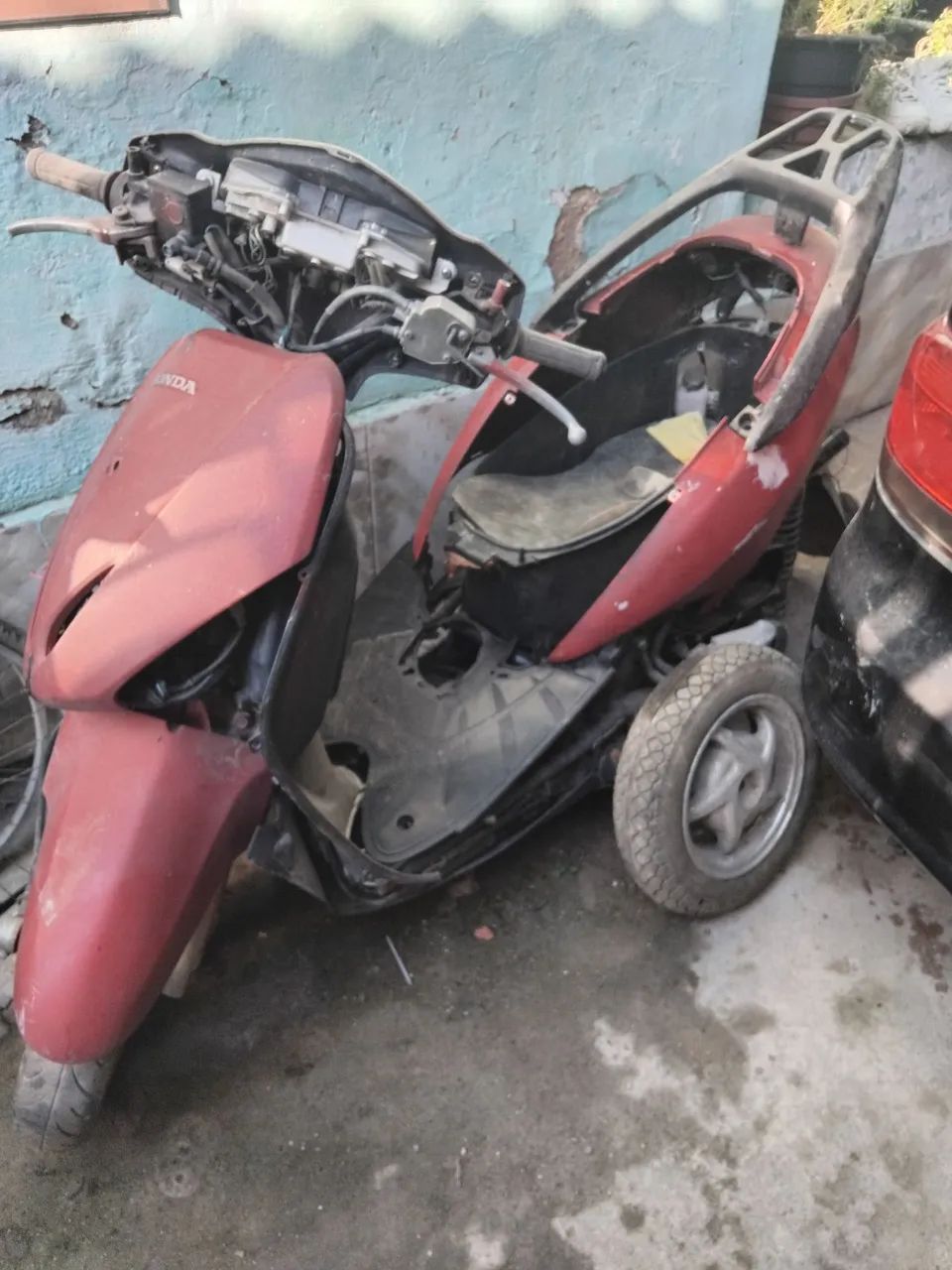Lead honda