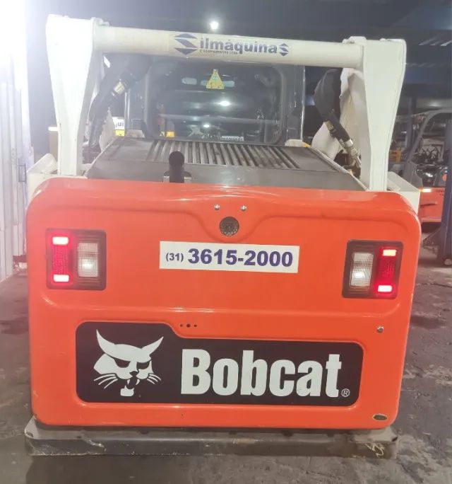 Minicarregadeira Bobcat S570 2024 420,0hs Ar+hf+alavanca - Foto 4