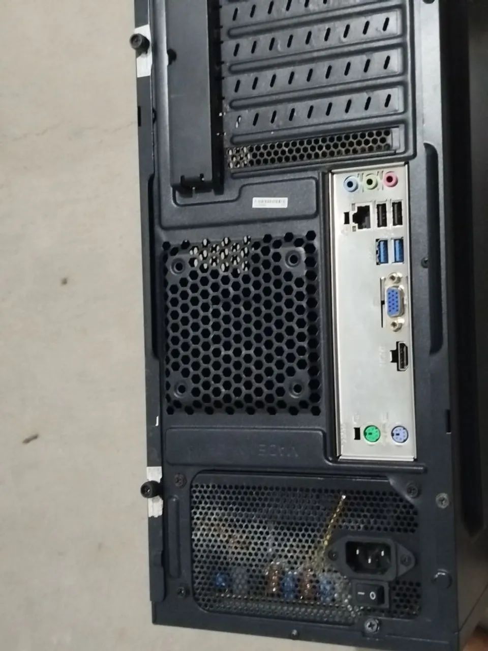 PC I3 7100, 8GB, 240GB - Foto 2