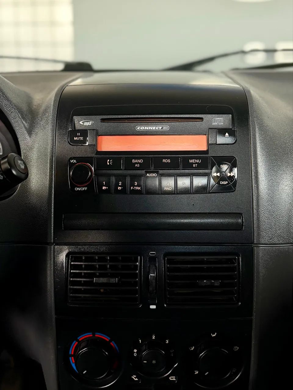 Fiat Strada Working 1.4 MPI Fire Flex 8V CD 2012 - Foto 3
