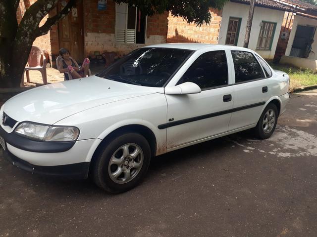 Vectra 2.0 gls bem conservado. troco em carro 1.0 do msm valor - Foto 5