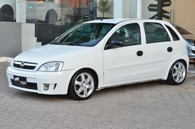 Corsa Hatch Maxx 1.4 - Legalizado Baixo - Rodas aro 15"