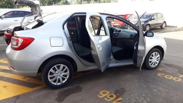 Renault Logan 1.6 - 2015 - Foto 3