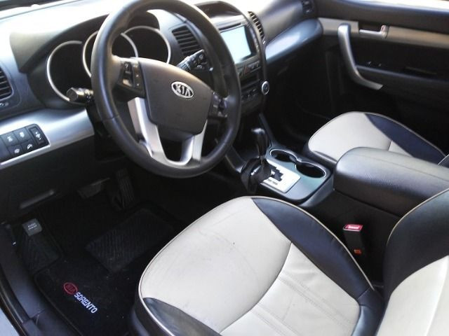 Kia Sorento 3.5 V6 AWD Autom. 7 Lugares ? 2012 - Foto 8
