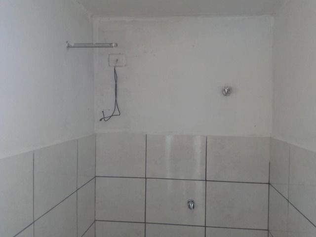 Apto de 01 quarto 380 reais em Curitiba - Rio Bonito - Campo de Santana - Foto 4