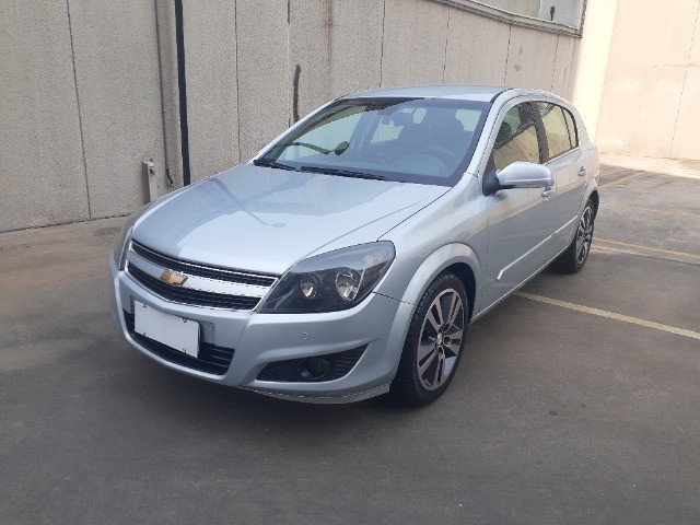 VECTRA GTX HATCH AUT TOP NOVO 2009