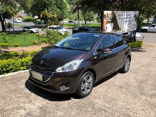 PEUGEOT 208 GRIFFE 1.6 16V 2014 MANUAL