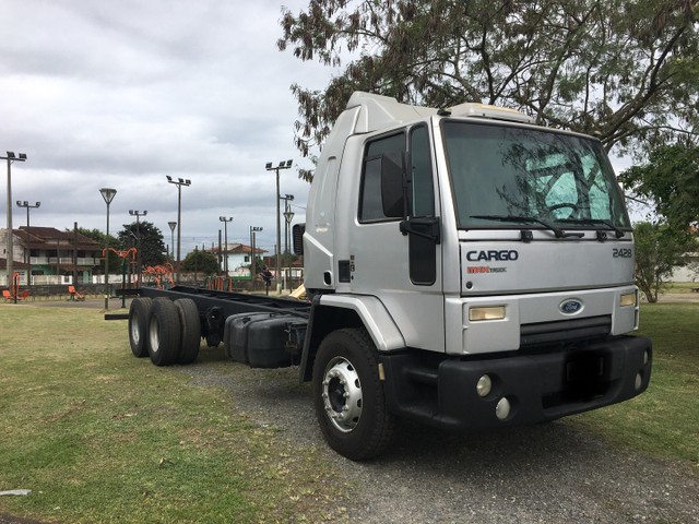 FORD CARGO 2428