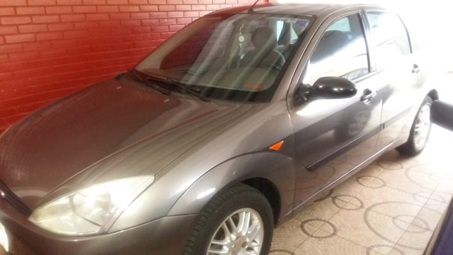 FOCUS 2001 TOP