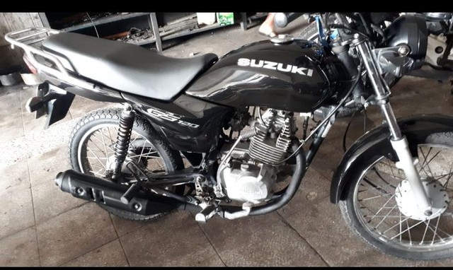 VENDO MOTO SUZUKI GS120 R$3500