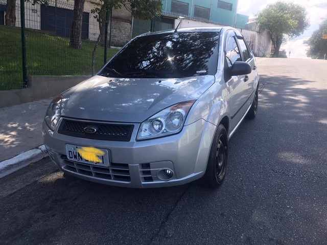 FIESTA SEDAN