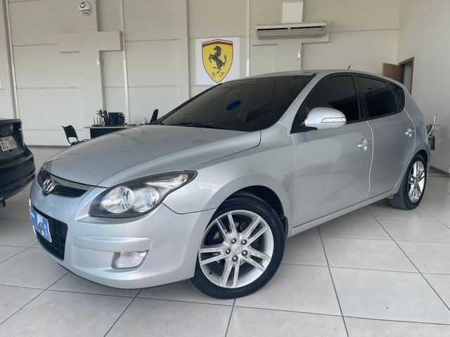 HYUNDAI I30 2.0 AUT