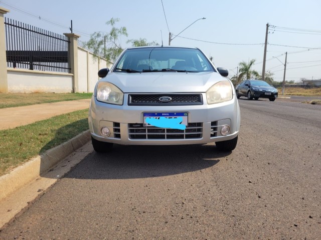 VENDO FORD FIESTA 1.6 FLEX COMPLETO