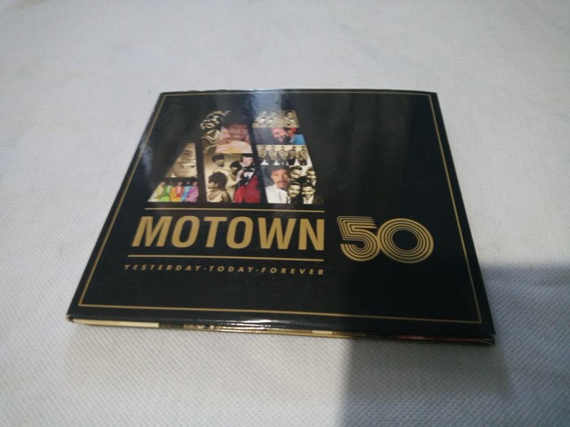 CD Triplo MOTOW 50 