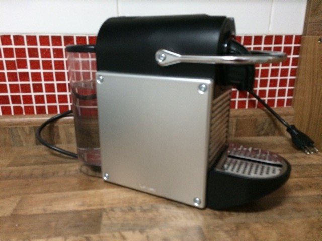 Nespresso Pixie Alumínio 110V 