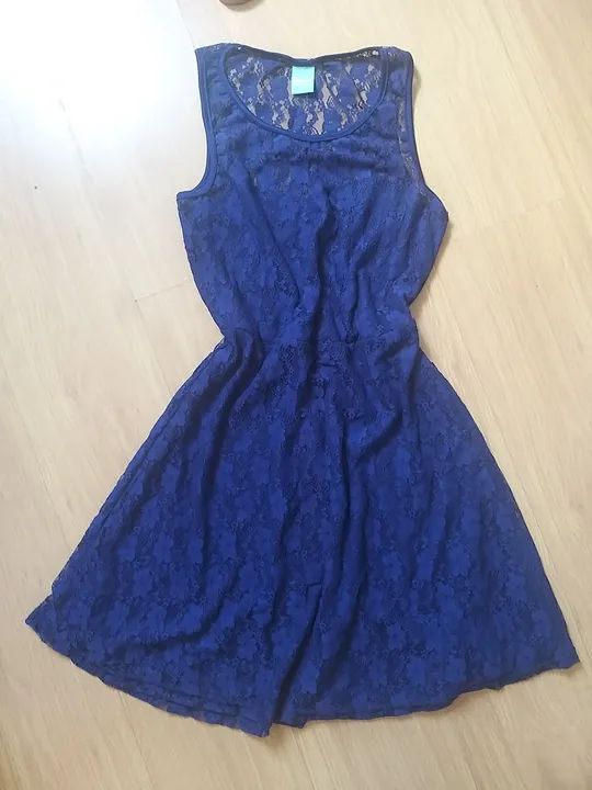 Vestido de renda azul