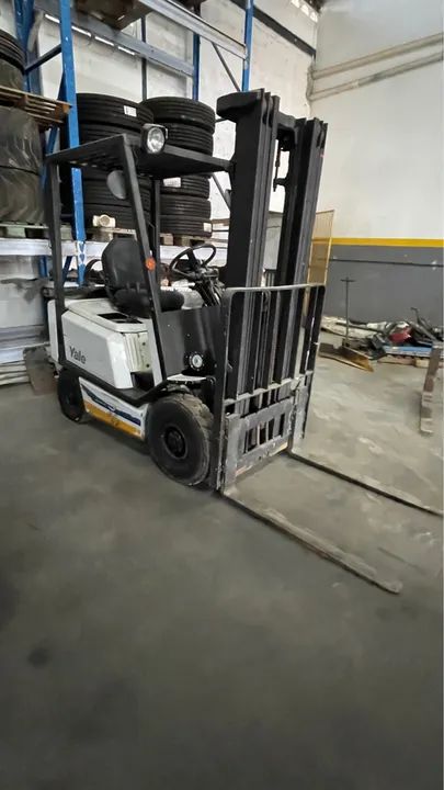 Empilhadeira Yale - Funcionando - Foto 2