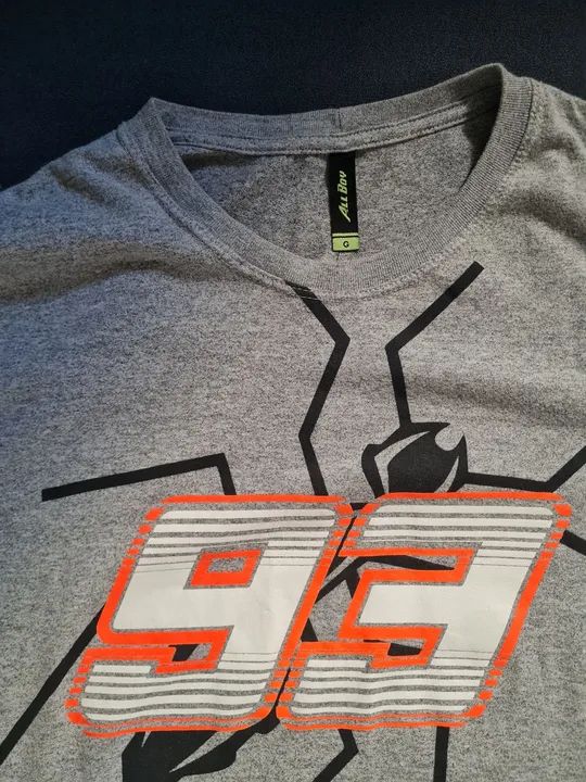 CAMISETA MARC MARQUEZ TAMANHO G - Foto 2