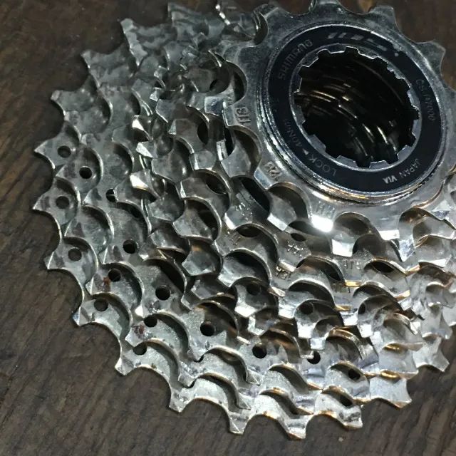 128 - Cassete 11v k7 Shimano Original 105 seminovo Speed Triathlon - Foto 2