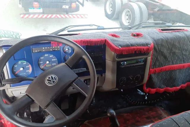 VW 24-220 Worker Carroceria  - Foto 5