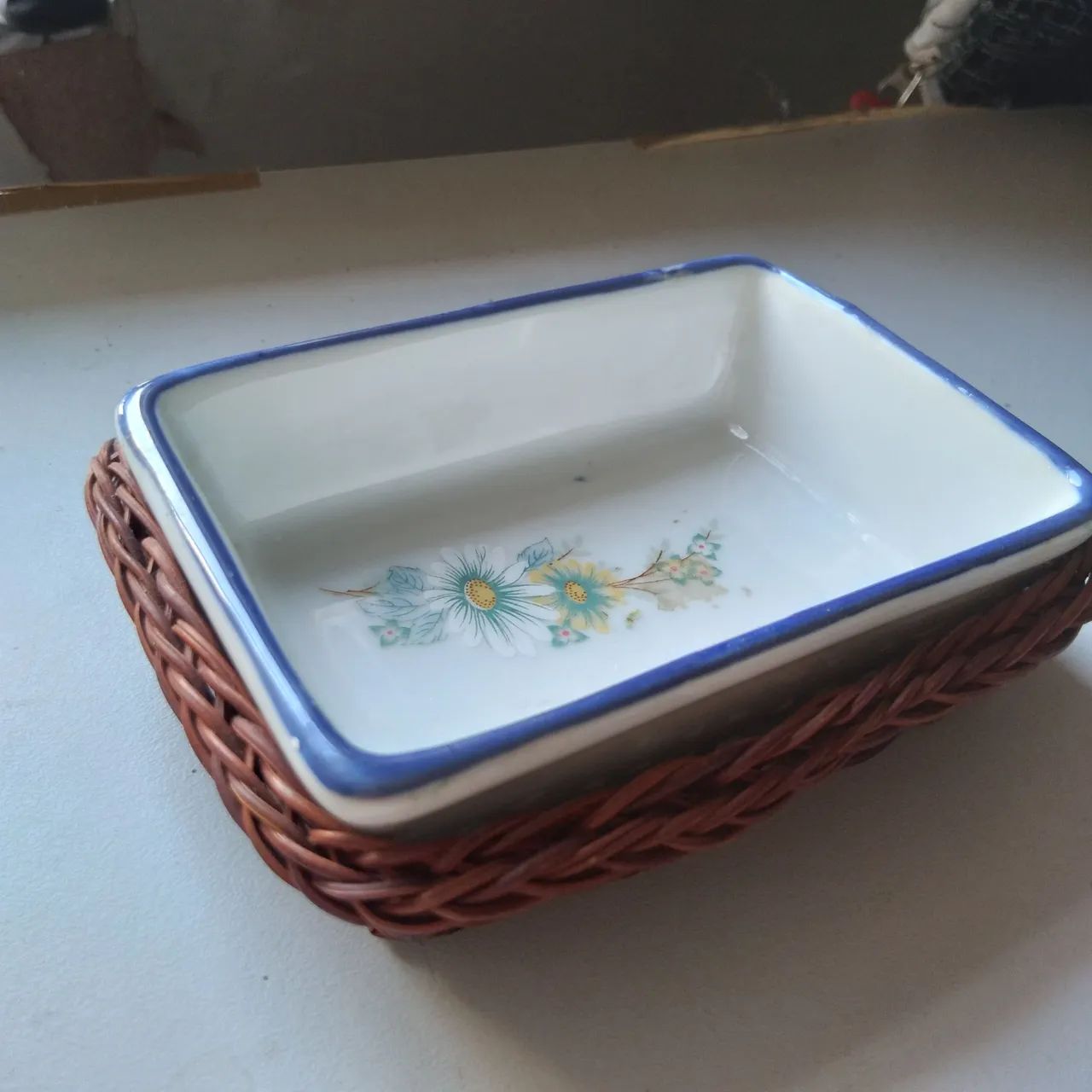 Manteigueira antiga de porcelana  - Foto 2