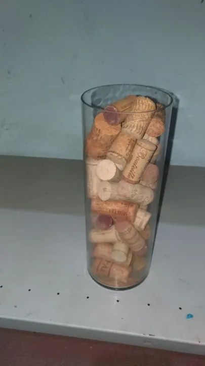 Lote rolhas em cortiça conjunto, originais, usadas, tenho umas 60u.