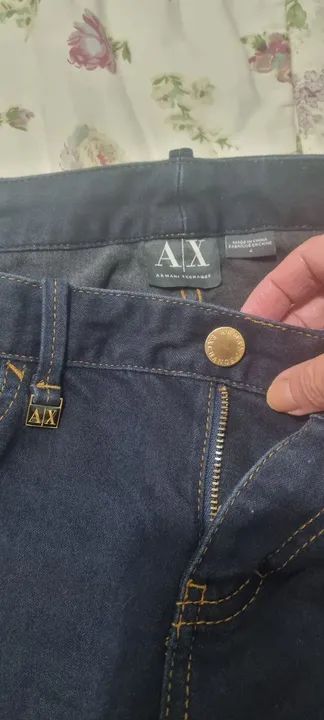calça jeans armani exchange, usada uma vez elastano, veste 36 e 38 - Foto 2