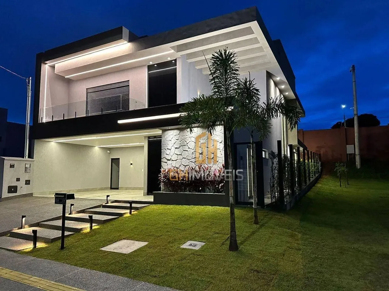 Sobrado à venda, 257 m² por R$ 2.400.000,00 - Jardins Sevilha - Goiânia/GO