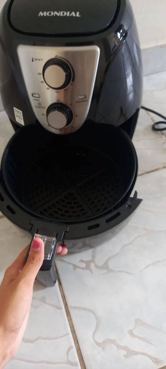 Fritadeira Elétrica Air Fryer Mondial - Nova! - Foto 3