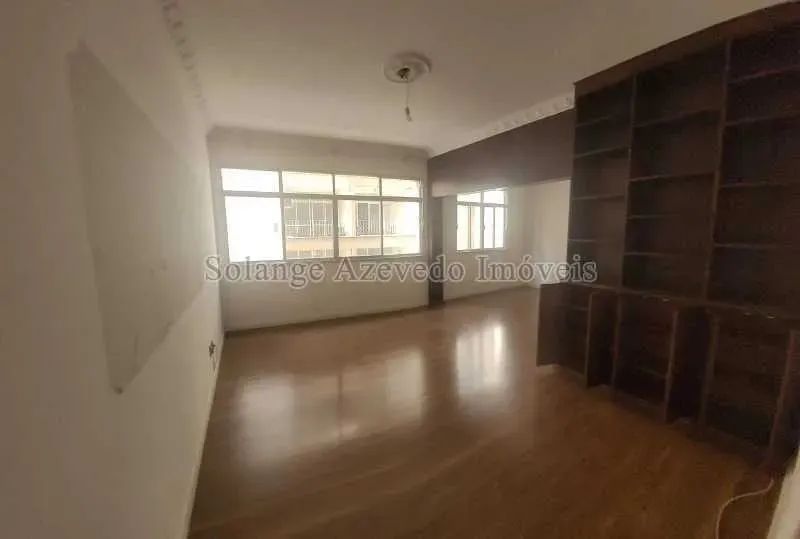 Apartamento na   Rua Aguiar