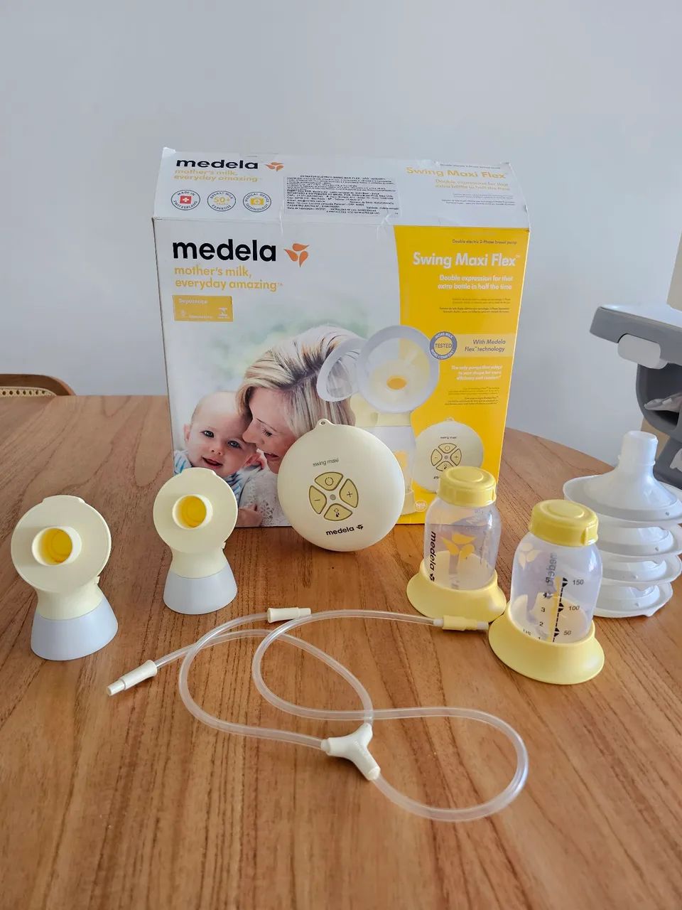 Extrator de leite elétrico duplo Medela Swing Maxi Flex - Foto 2